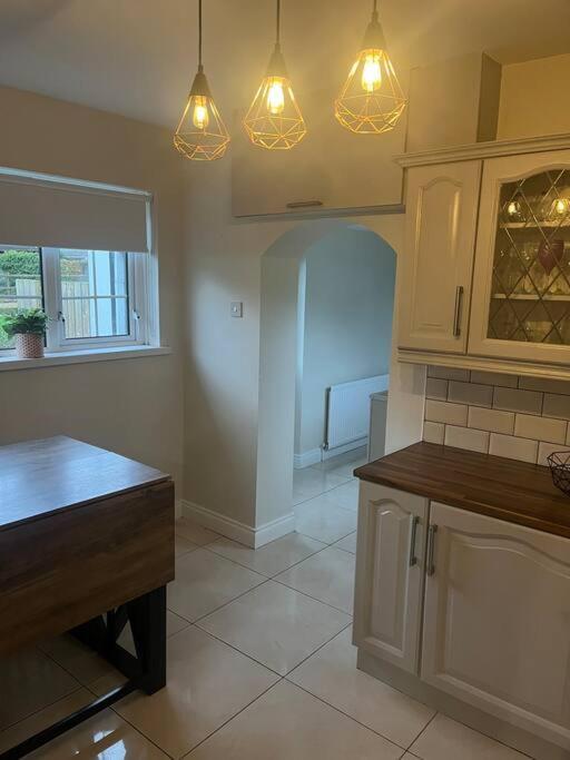 Cosy 4 Bed Bungalow In Quiet Residential Area! Strabane Exterior foto